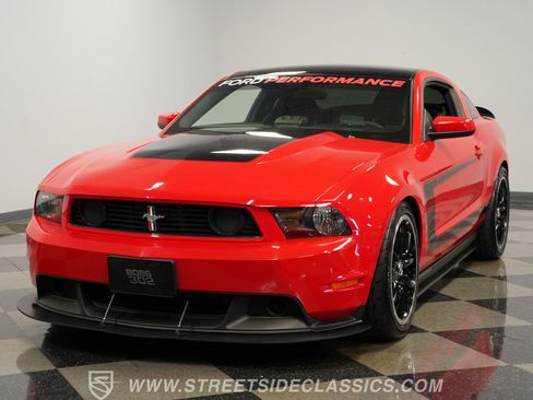 Used 2012 Ford Mustang Boss 302 w/ Boss 302 Accessory Pkg RWD image 19