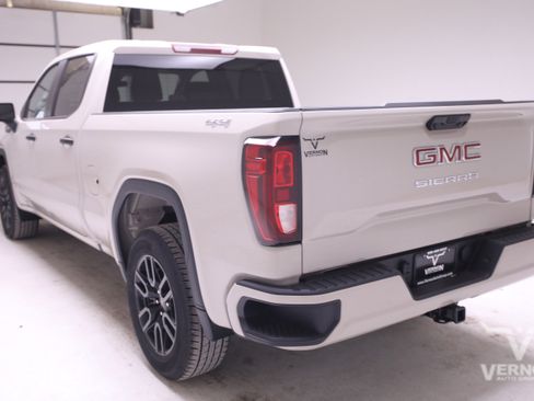 New 2026 GMC Sierra 1500 Pro w/ Graphite Edition image 3