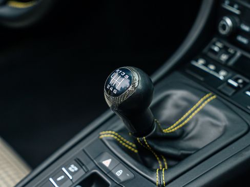 Used 2019 Porsche 911 Speedster RWD image 37