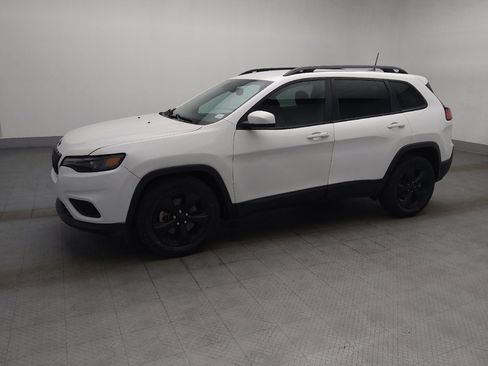 Used 2021 Jeep Cherokee Latitude FWD image 2