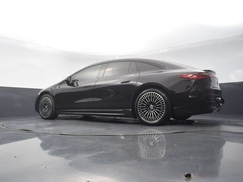 Used 2022 Mercedes-Benz EQS 580 4MATIC Sedan image 47