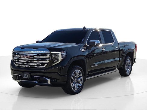 Used 2022 GMC Sierra 1500 Denali w/ Denali Reserve Package image 2