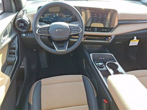 New 2026 Chevrolet Equinox ACTIV w/ Convenience Package III image 9