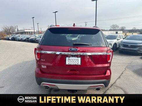 Used 2017 Ford Explorer XLT w/ Equipment Group 202A image 7