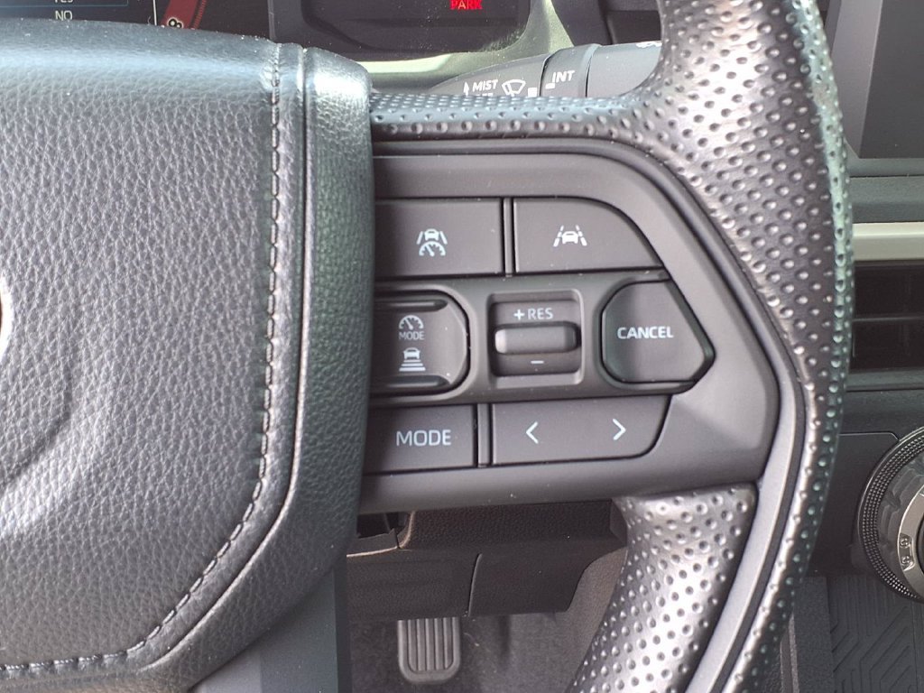 Used 2024 Toyota Tacoma SR AWD/4WD image 31