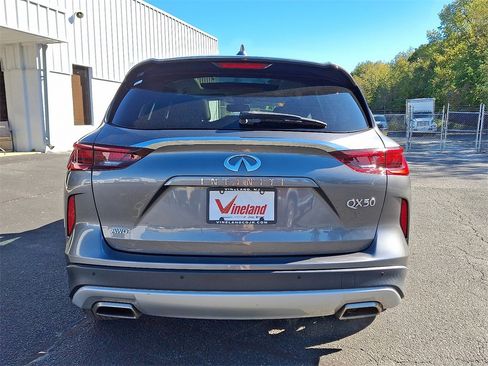 Used 2022 INFINITI QX50 Luxe image 5