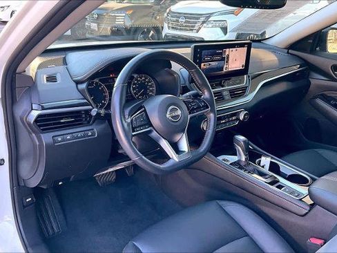 Certified 2023 Nissan Altima 2.0 SR image 17