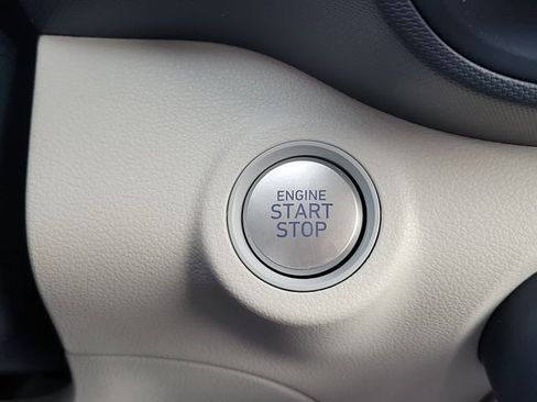 New 2026 Hyundai Venue SEL image 8