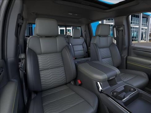 New 2026 Chevrolet Silverado 2500 ZR2 AWD/4WD image 16