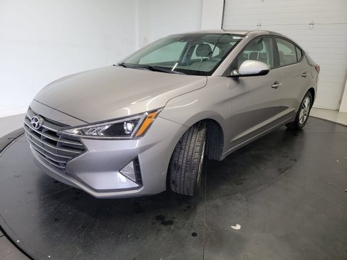 Used 2020 Hyundai Elantra SEL w/ Cargo Package (C1) FWD image 3
