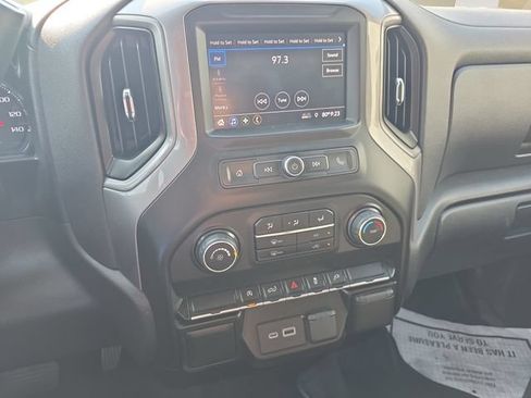 Used 2021 Chevrolet Silverado 1500 Custom AWD/4WD image 10