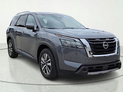 Certified 2025 Nissan Pathfinder SL