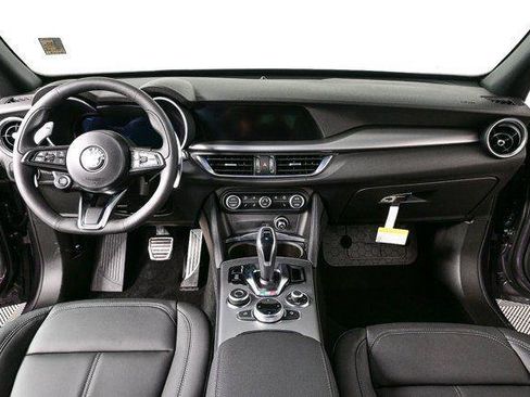 New 2025 Alfa Romeo Stelvio Sprint w/ Convenience Package AWD/4WD image 17