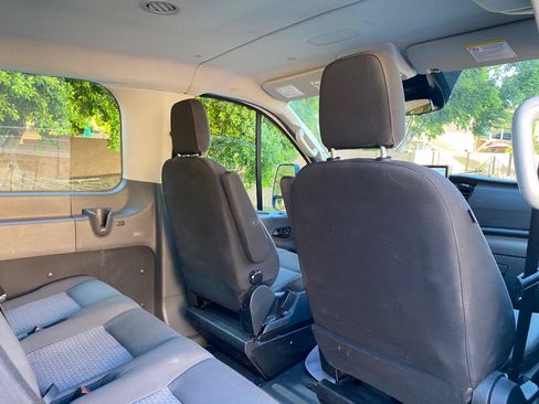 Used 2024 Ford Transit 350 XLT RWD image 29