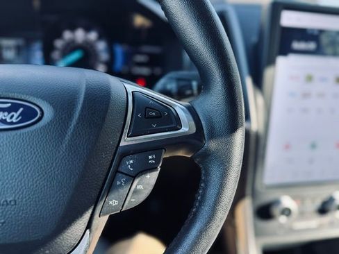 Used 2023 Ford Edge SEL w/ Sport Appearance Package image 26