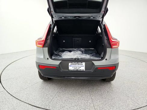 New 2026 Volvo XC40 B5 Plus w/ Protection Package Premier AWD/4WD image 15