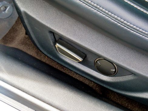 Used 2016 Ford Mustang Shelby GT350 w/ Technology Package image 18