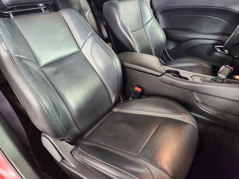 Used 2017 Dodge Challenger SXT Plus image 10