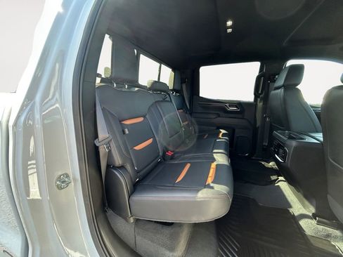 Used 2025 GMC Sierra 1500 AT4 w/ AT4 Premium Package AWD/4WD image 11