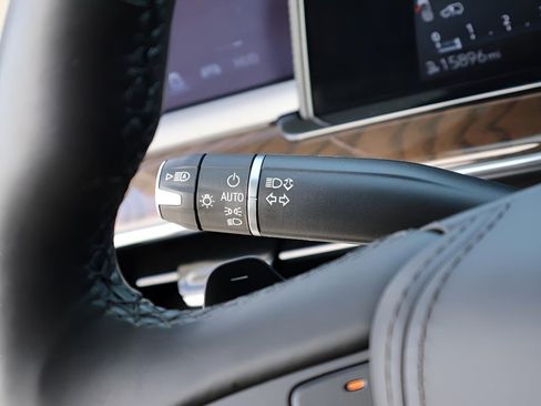 Used 2024 Cadillac Escalade Sport Platinum w/ Heavy-Duty Trailer Package image 39