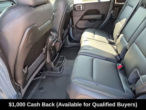 New 2026 Jeep Wrangler Sahara AWD/4WD image 23