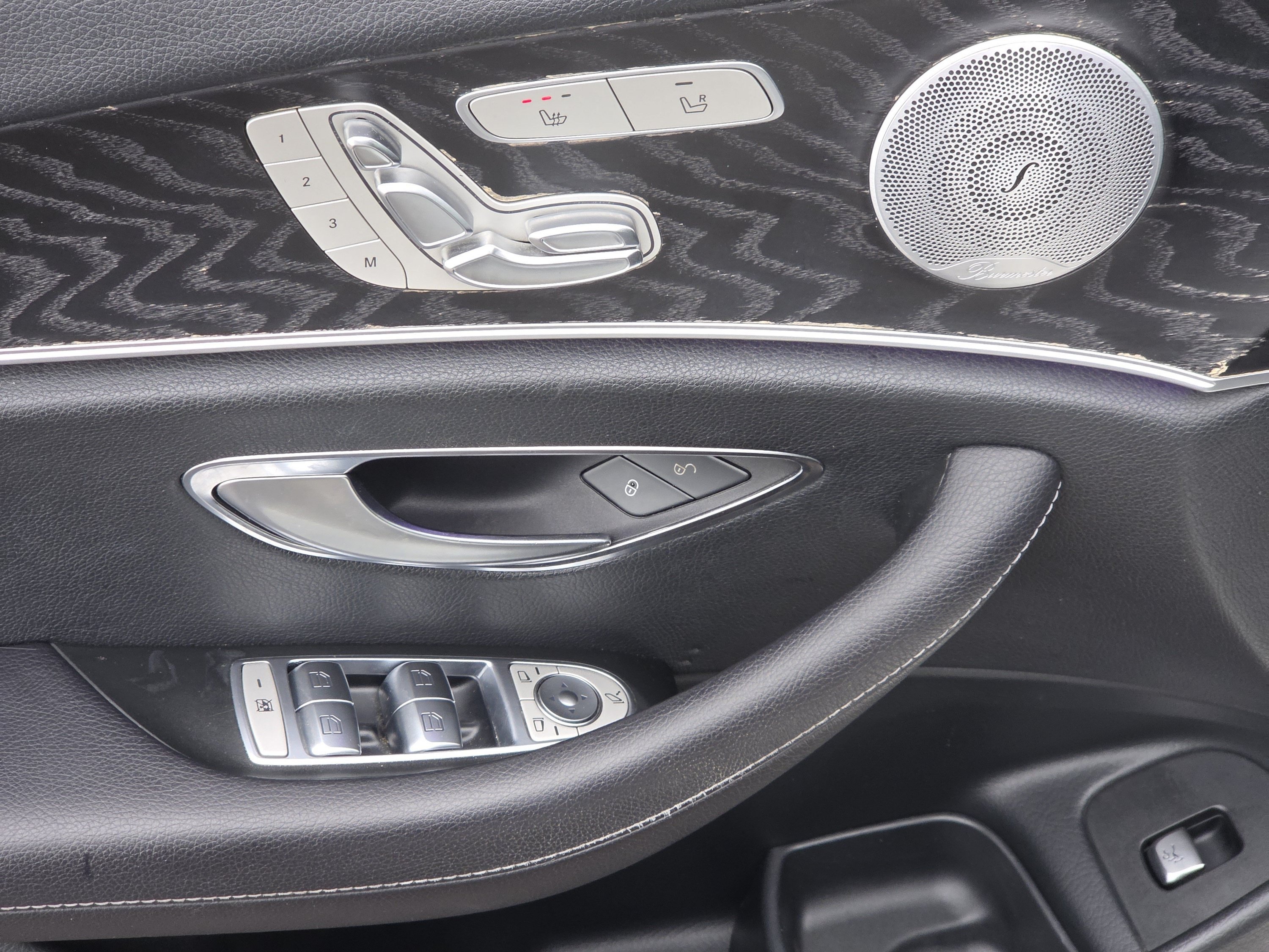 Used 2019 Mercedes-Benz E 300 4MATIC image 35