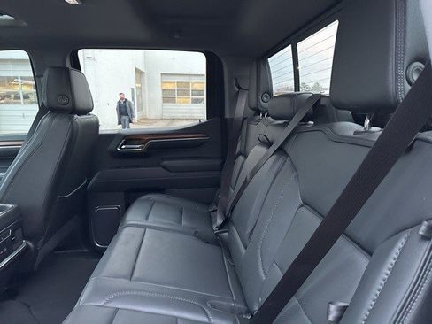 Used 2023 GMC Sierra 1500 Denali w/ Denali Reserve Package image 9