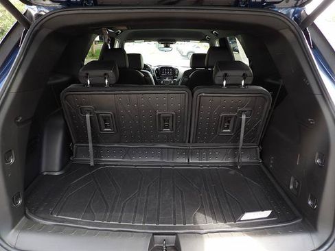 Certified 2023 Chevrolet Traverse LT w/ LT Premium Package AWD/4WD image 37