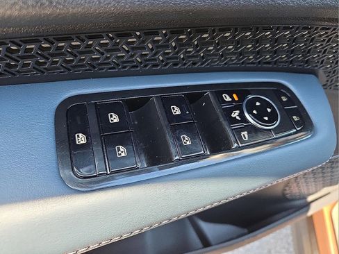 Used 2025 Nissan Ariya Platinum image 15