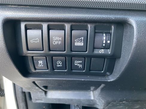 Used 2020 Subaru Forester Limited AWD/4WD image 22