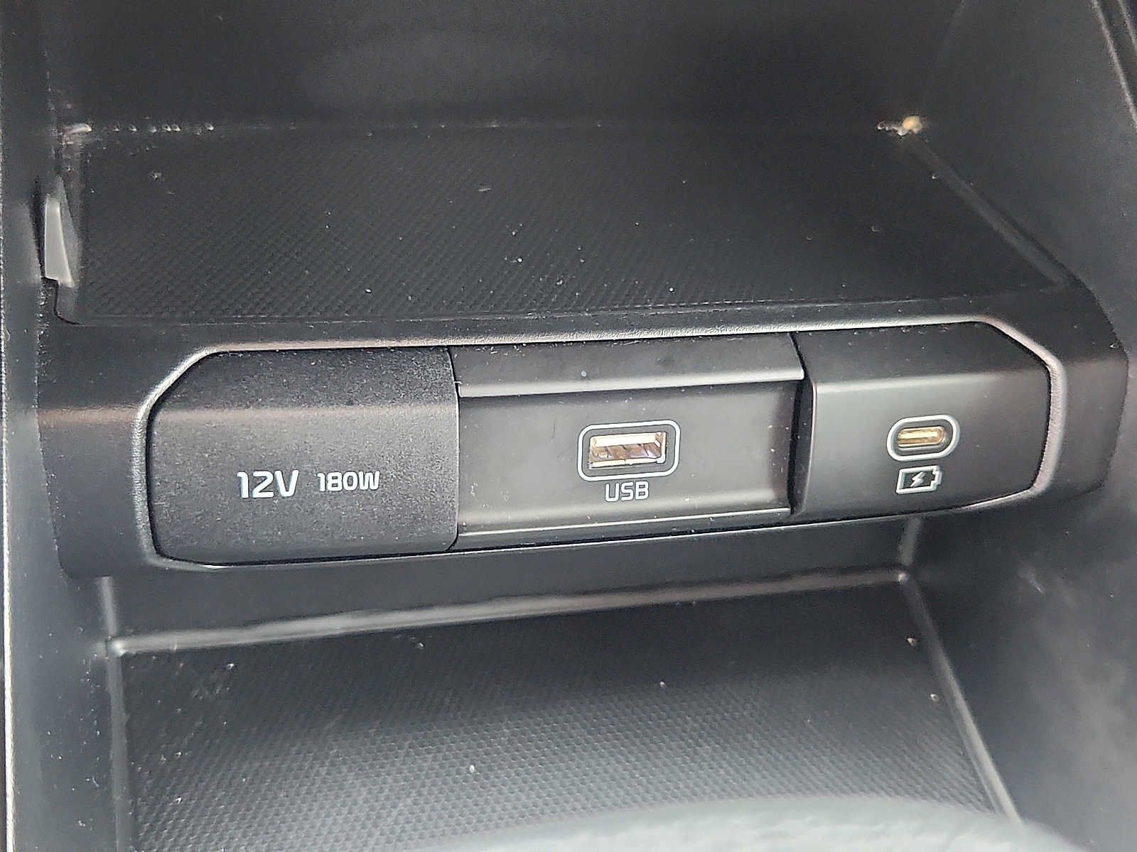 Used 2024 Kia Telluride LX FWD image 24
