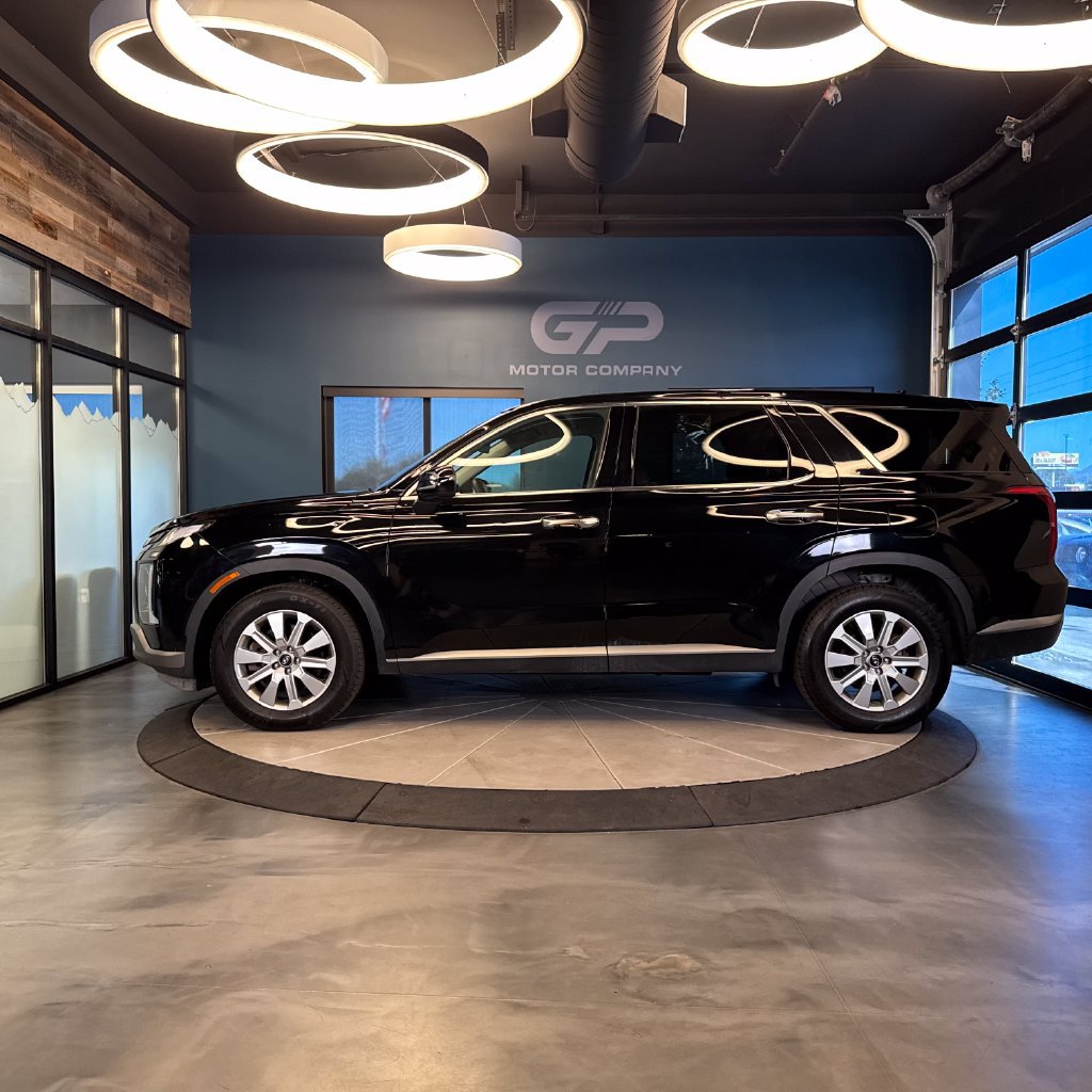 Used 2023 Hyundai Palisade SE AWD/4WD image 6