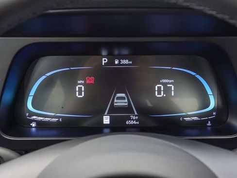 Certified 2025 Hyundai Elantra Sport FWD image 24