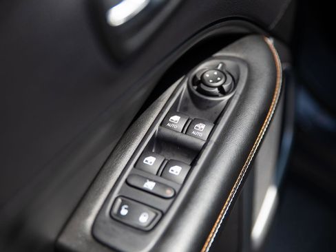Used 2021 Jeep Compass Sport AWD/4WD image 19