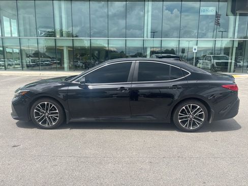 Used 2025 Toyota Camry XLE w/ Premium Plus Package FWD image 11