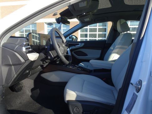 New 2025 Audi A5 2.0T Premium image 4