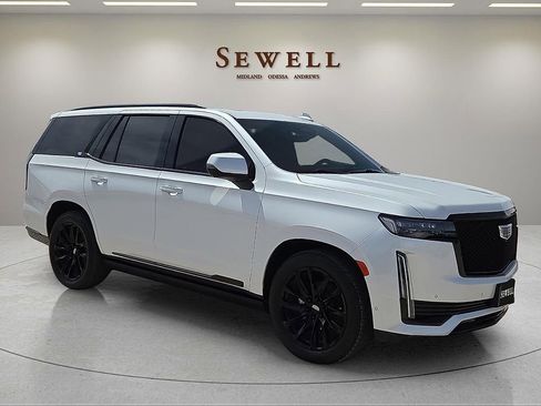 Used 2024 Cadillac Escalade Sport Platinum w/ LPO, ONYX Package AWD/4WD image 7