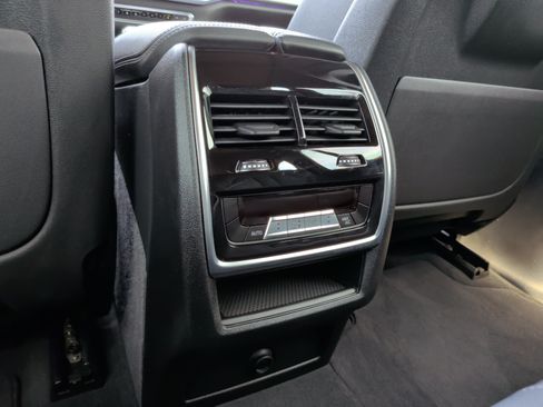 Used 2021 BMW X5 sDrive40i w/ M Sport Package RWD image 36