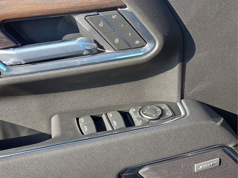 Used 2025 GMC Sierra 2500 SLT w/ SLT Convenience Package image 13