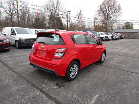 Used 2020 Chevrolet Sonic LT image 7