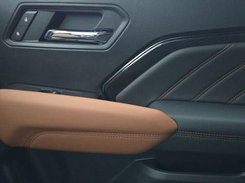 New 2026 GMC Canyon AT4 AWD/4WD image 18