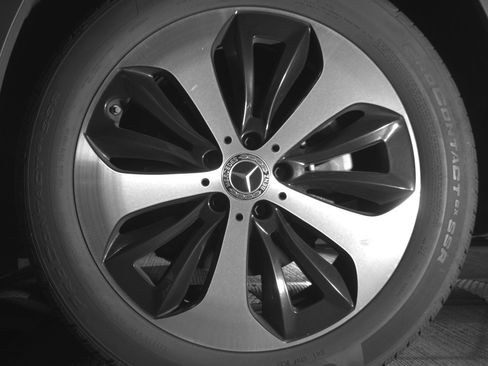 Used 2025 Mercedes-Benz GLB 250 image 14