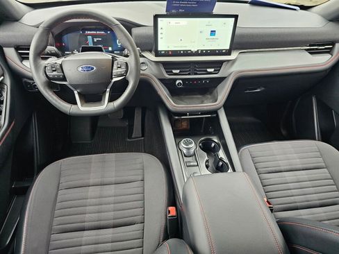 Certified 2025 Ford Explorer ST-Line AWD/4WD image 16
