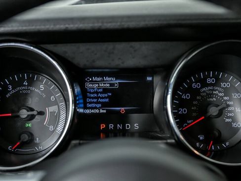 Used 2016 Ford Mustang Coupe image 22