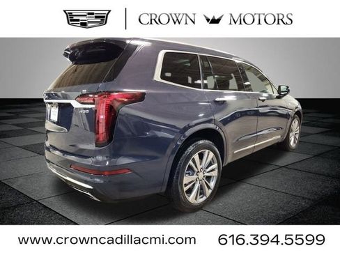 Certified 2025 Cadillac XT6 Premium Luxury image 3