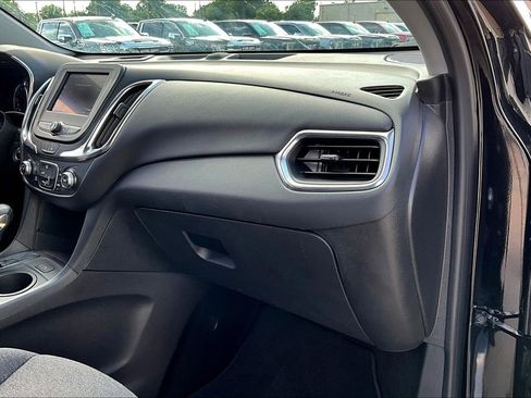 Used 2023 Chevrolet Equinox LT image 19