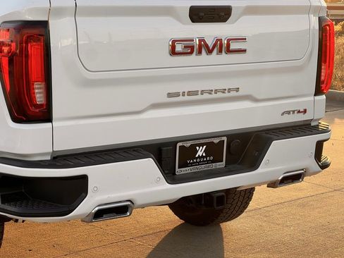New 2026 GMC Sierra 1500 AT4 w/ AT4 Premium Package image 7