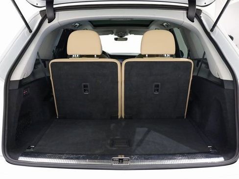 Used 2022 Audi Q7 3.0T Premium Plus w/ Premium Plus Package image 31