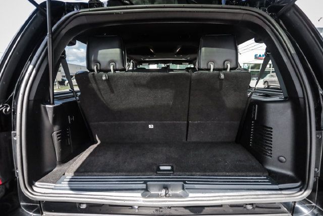 Used 2017 Ford Expedition Platinum AWD/4WD image 64