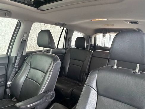 Used 2019 Honda Pilot EX-L image 2